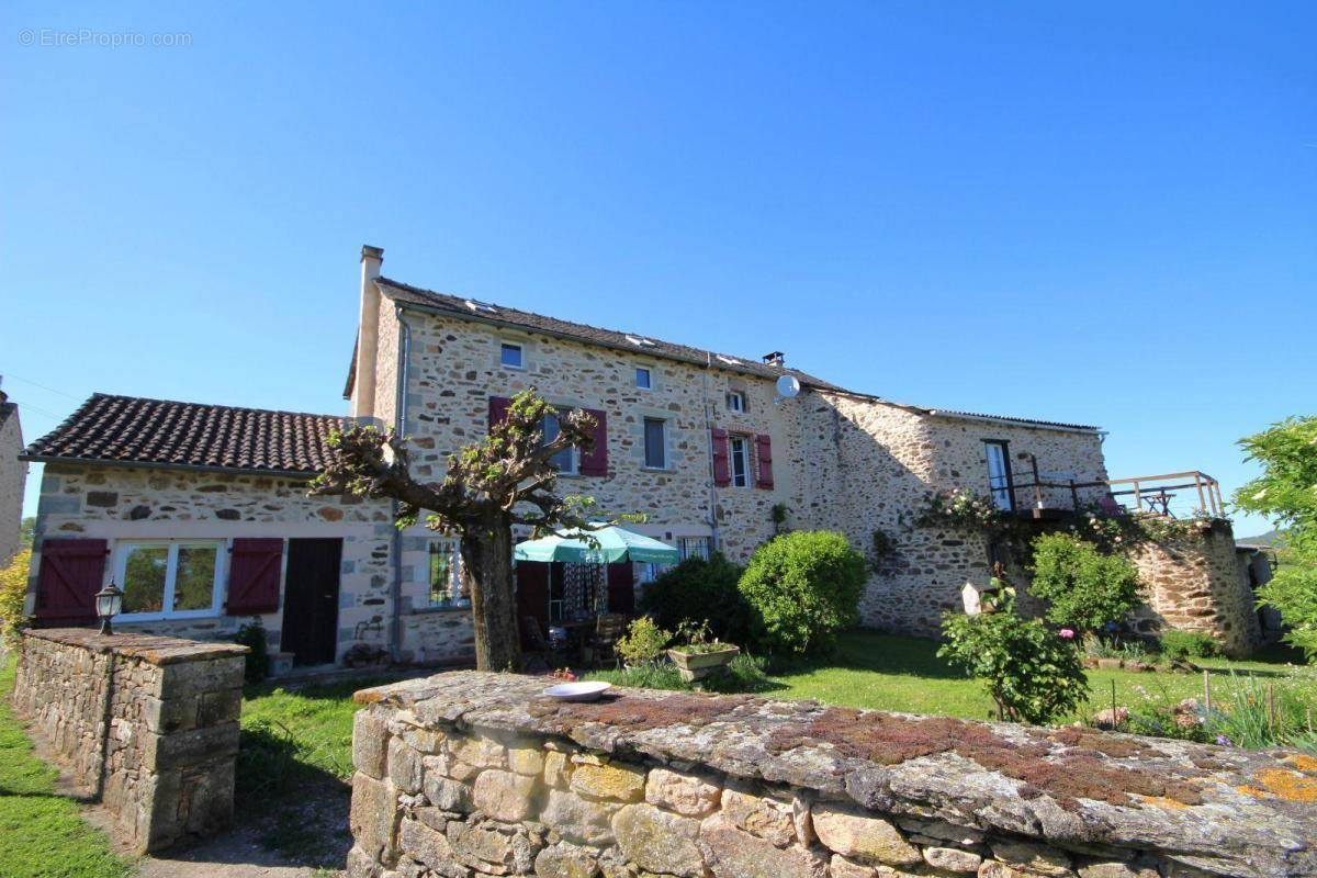 Maison à LAGUEPIE