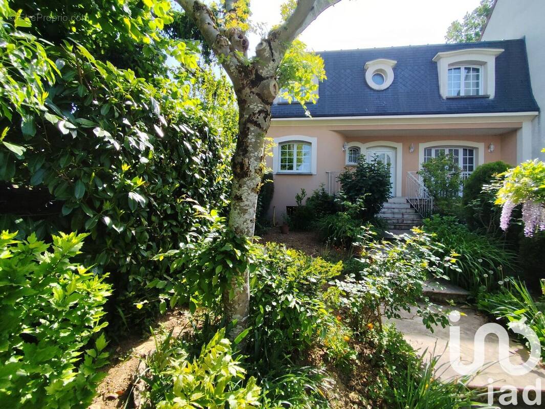 Photo 1 - Maison à PONTAULT-COMBAULT