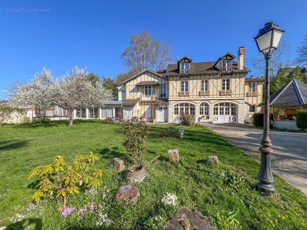 Maison à VAUCRESSON