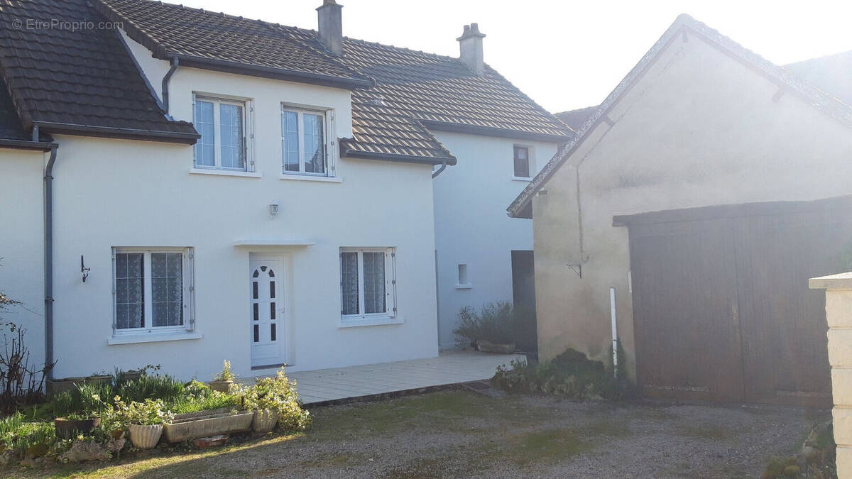 Maison à SAINT-SAUVEUR