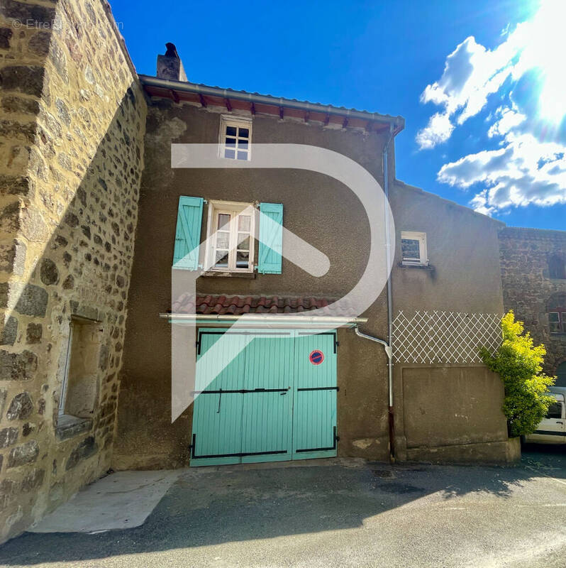 Maison à SAINT-VICTOR