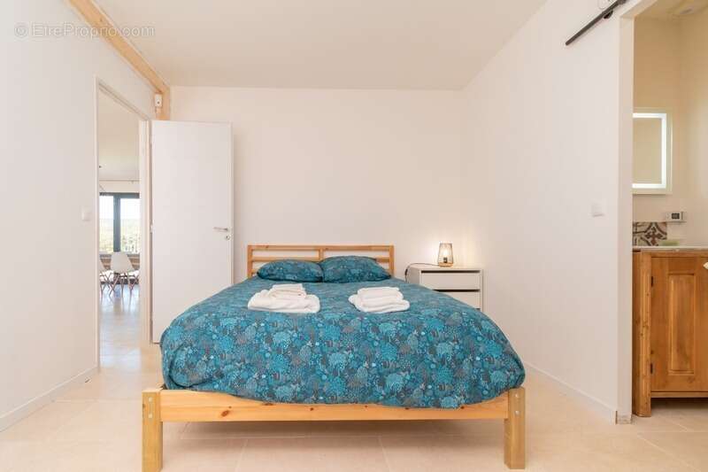 Maison à LE CASTELLET