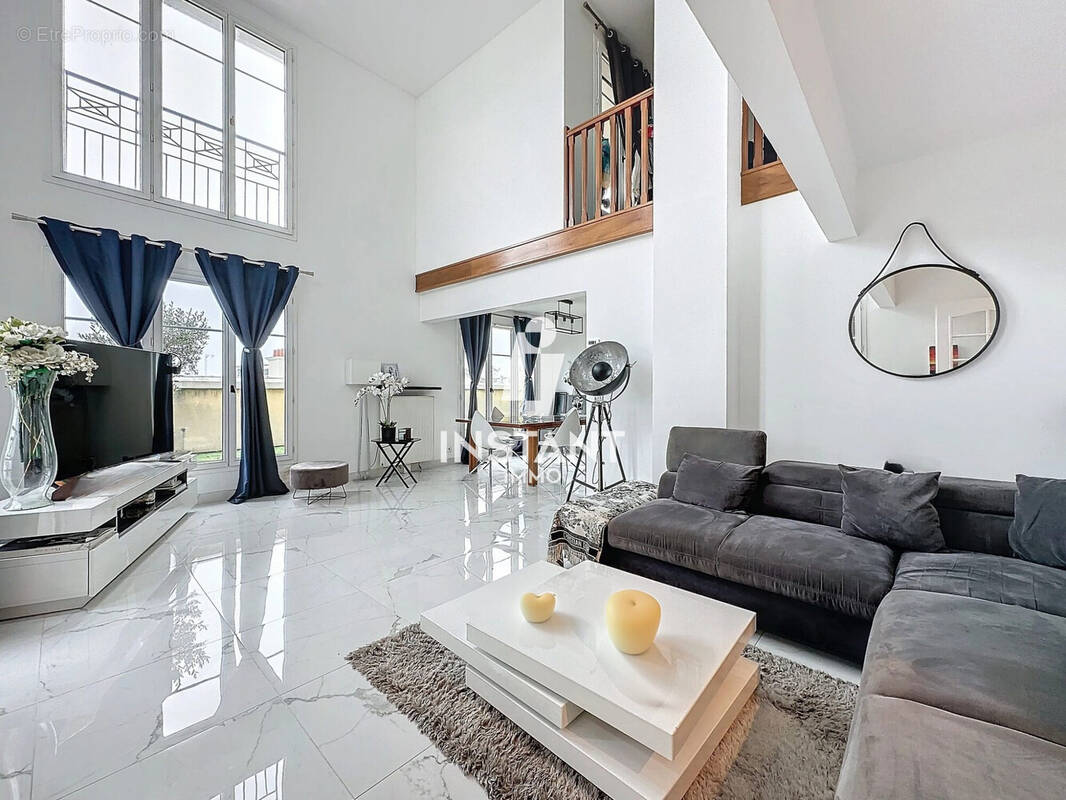 Appartement à MAISONS-ALFORT