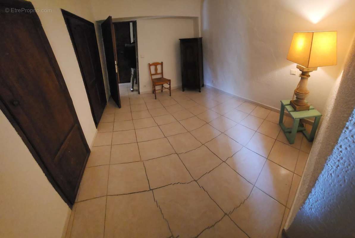 Appartement à FAYENCE