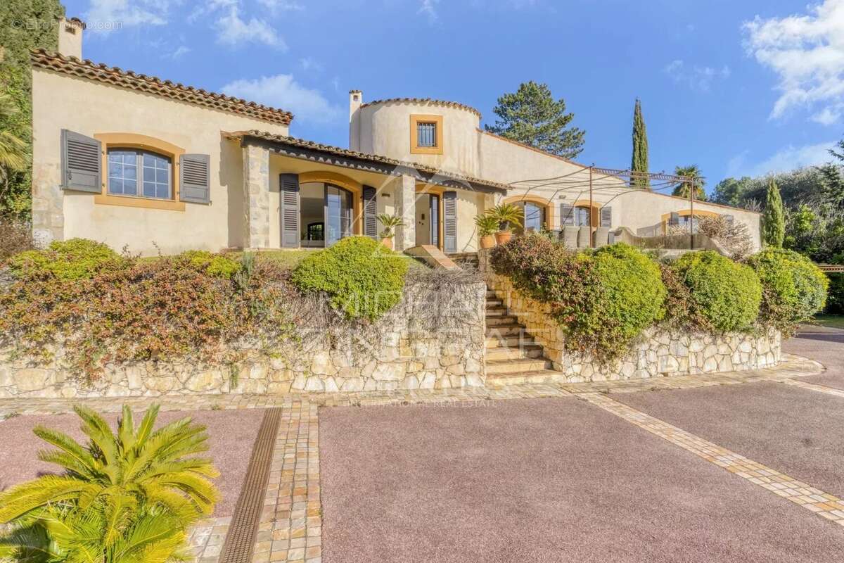 Maison à GRASSE