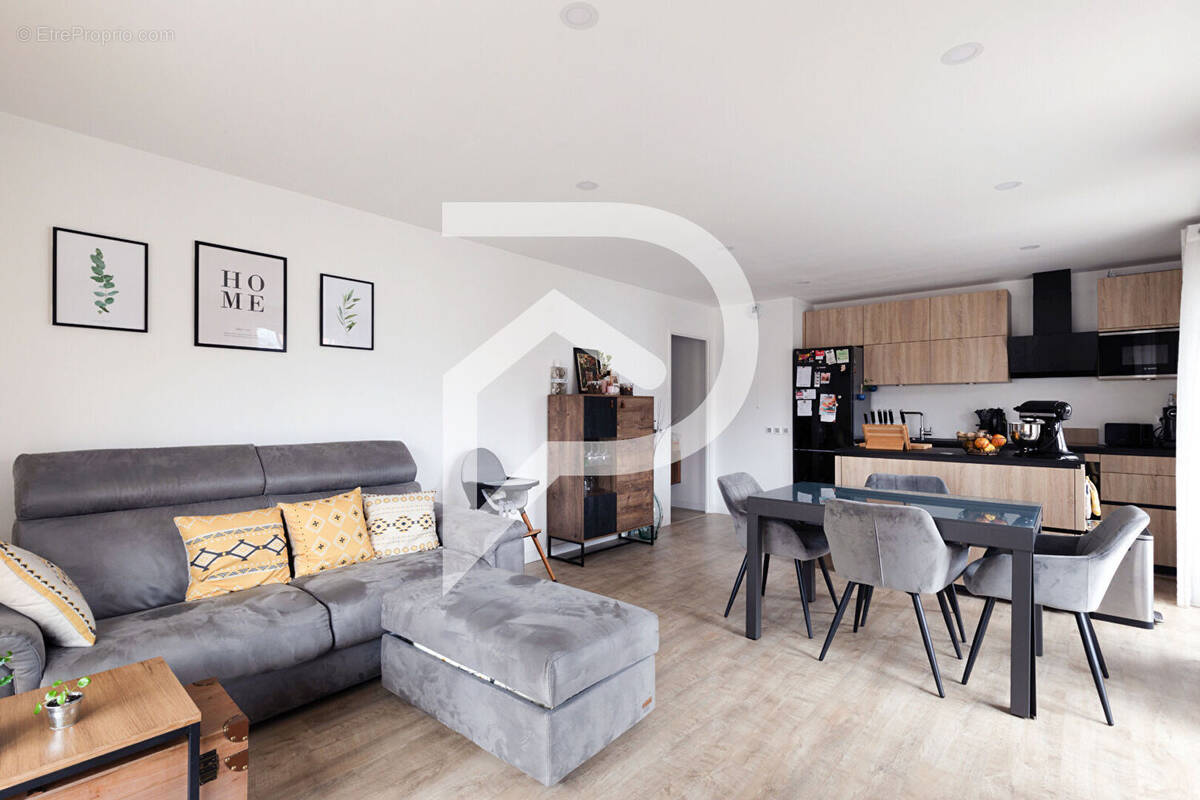 Appartement à SAINT-GRATIEN