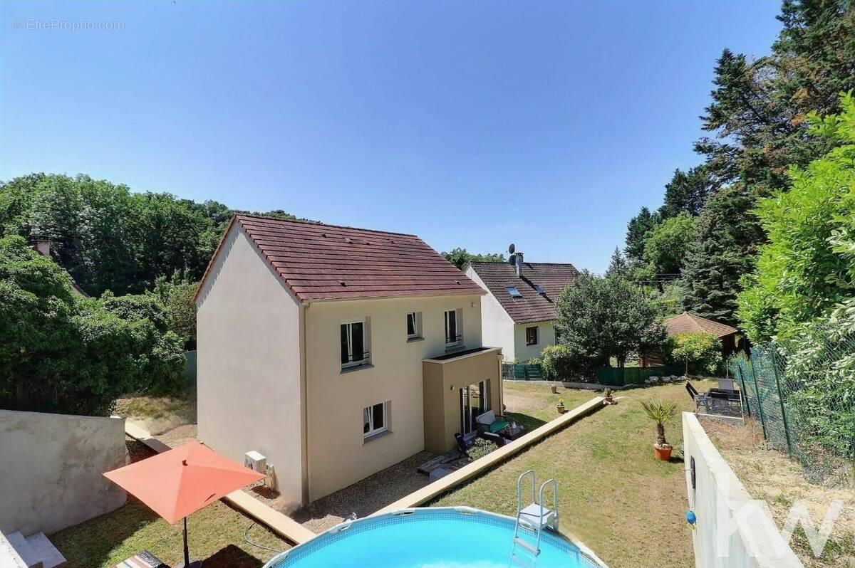 Maison à VAUX-SUR-SEINE