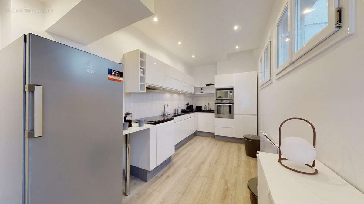 Appartement à SURESNES