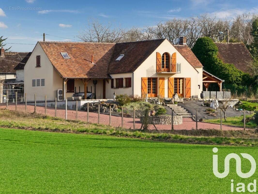 Photo 1 - Maison à NANTEAU-SUR-LUNAIN