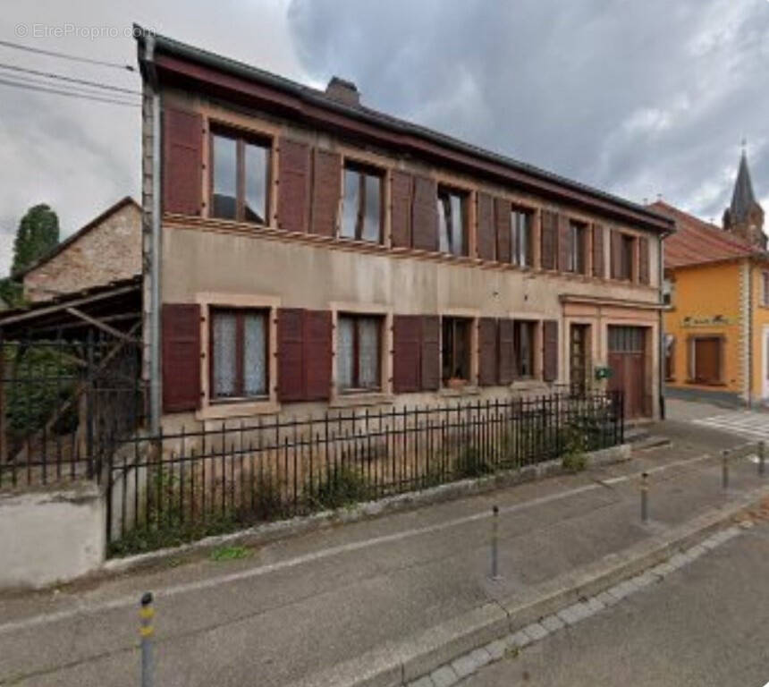 Maison à LUTZELHOUSE