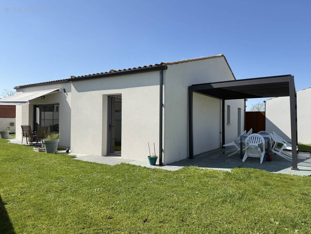 Maison à SEMUSSAC