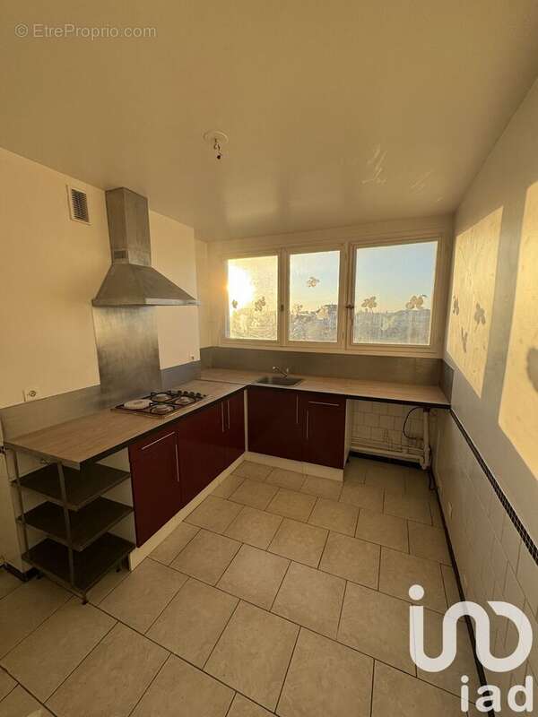 Photo 9 - Appartement à FLEURY-LES-AUBRAIS