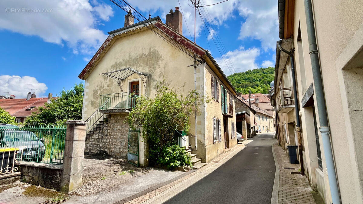 Maison à BEURE