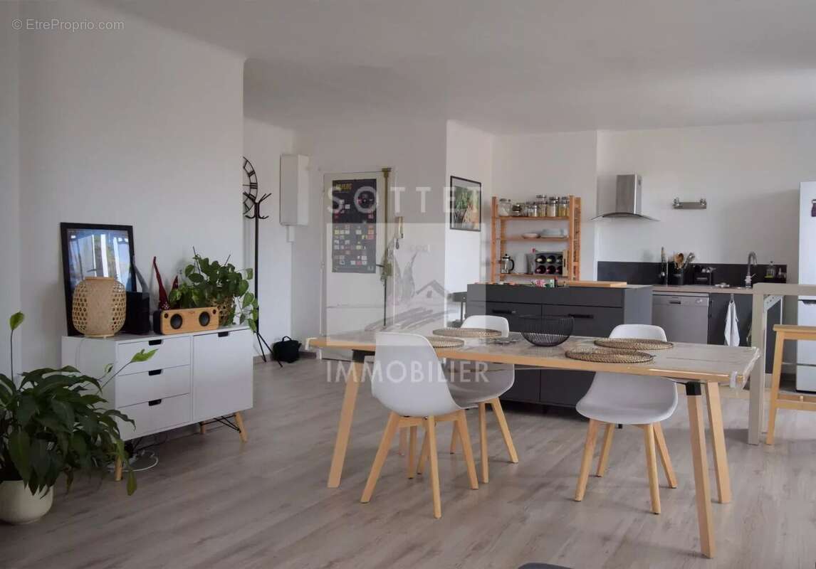 Appartement à BOLLENE