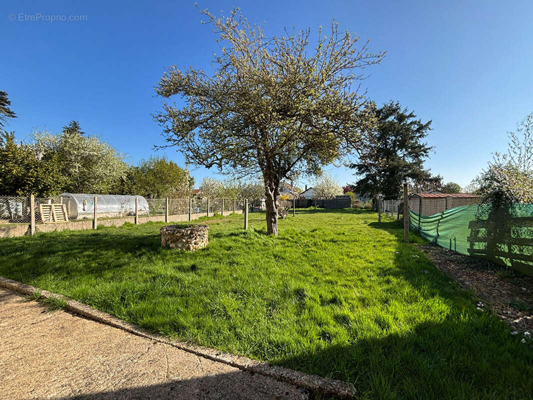 Maison à CHATEAUNEUF-EN-THYMERAIS