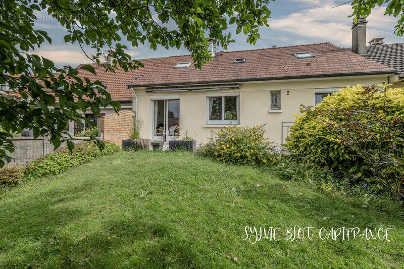 Maison à VIRY-CHATILLON