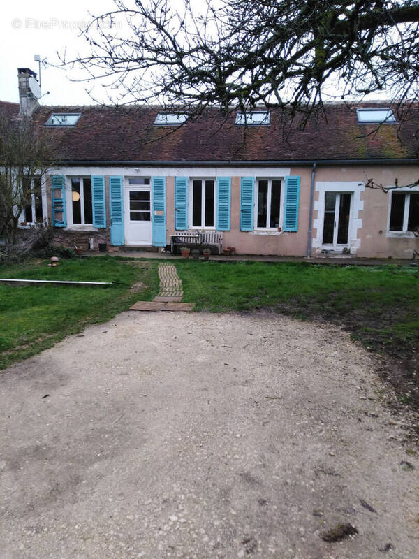 Maison à SAINT-SAUVEUR-EN-PUISAYE