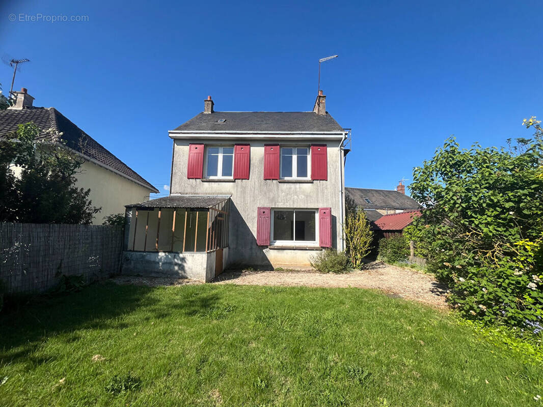Maison à AUBIGNY-SUR-NERE