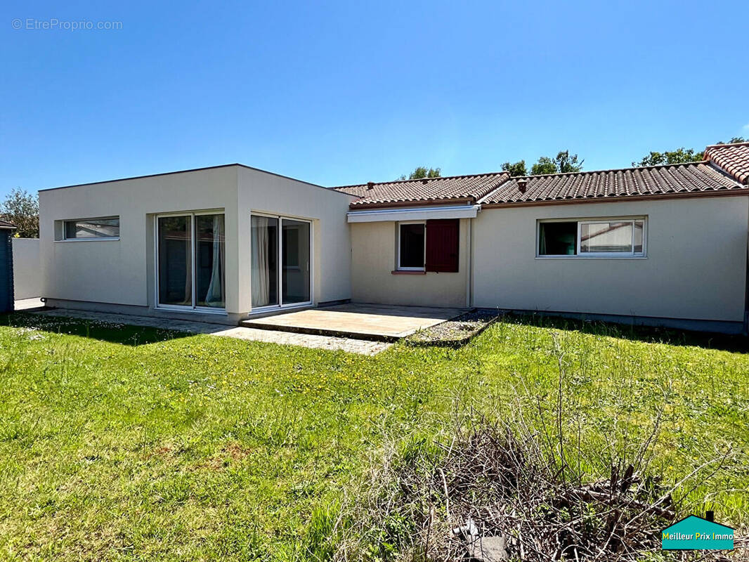 Maison à SAINT-PHILBERT-DE-GRAND-LIEU