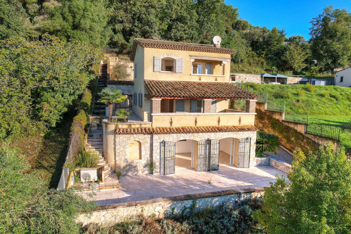 Maison à LA COLLE-SUR-LOUP