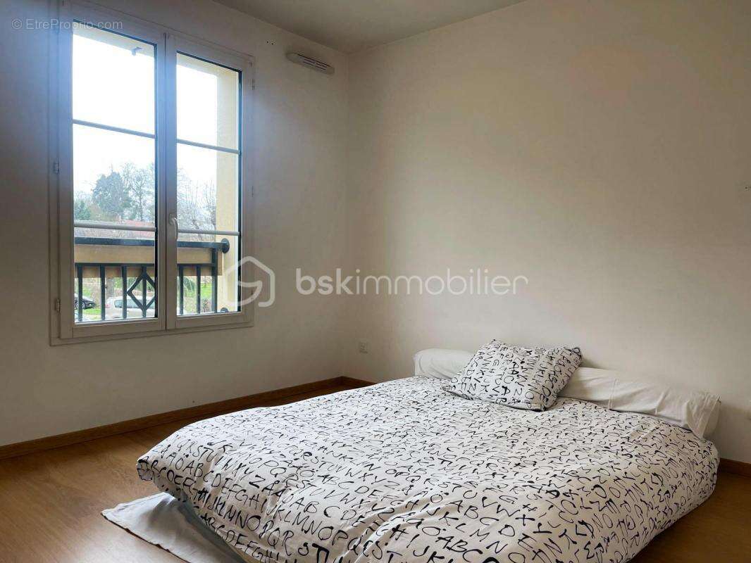 Appartement à LA CHAPELLE-EN-SERVAL