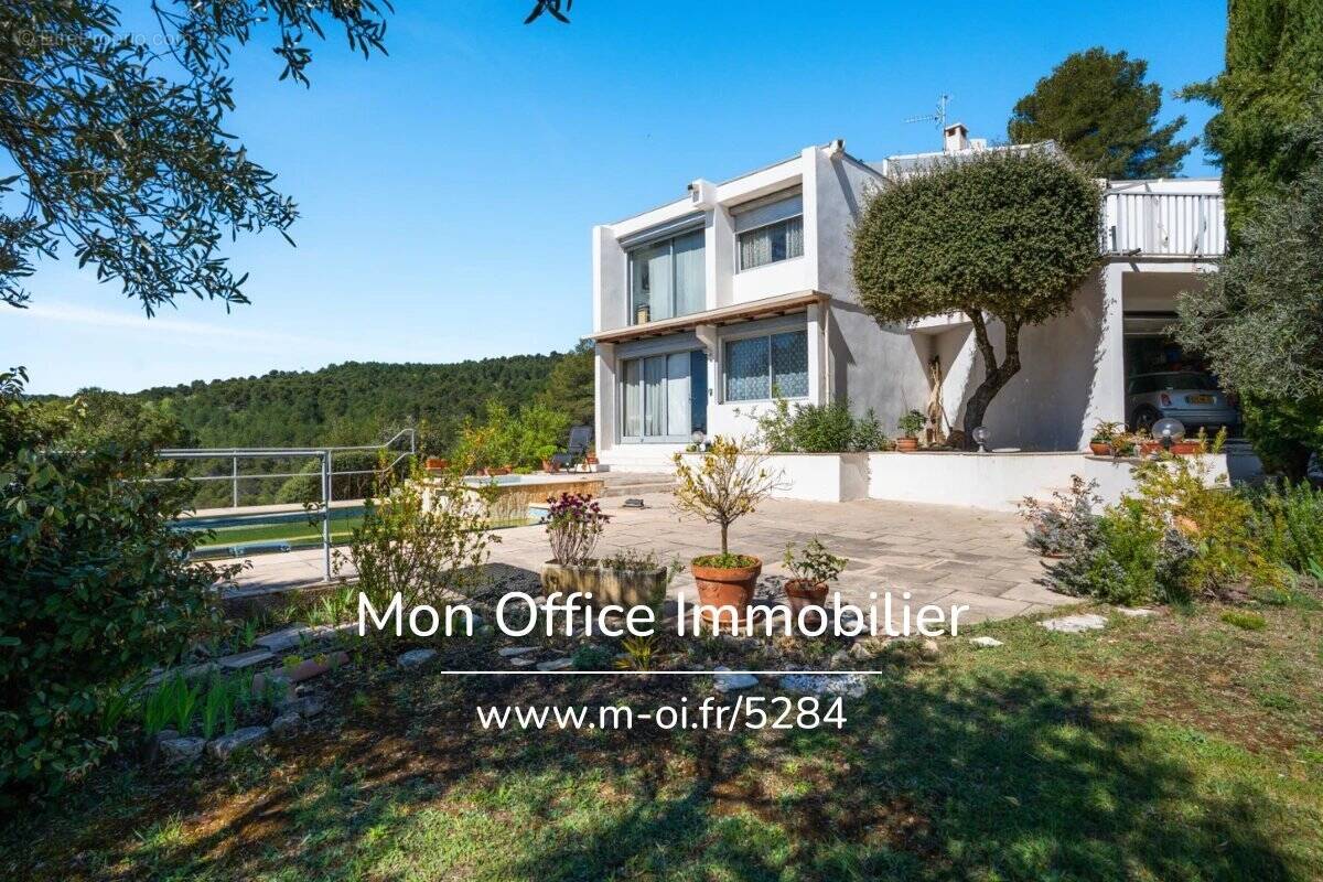 Maison à PIERREVERT