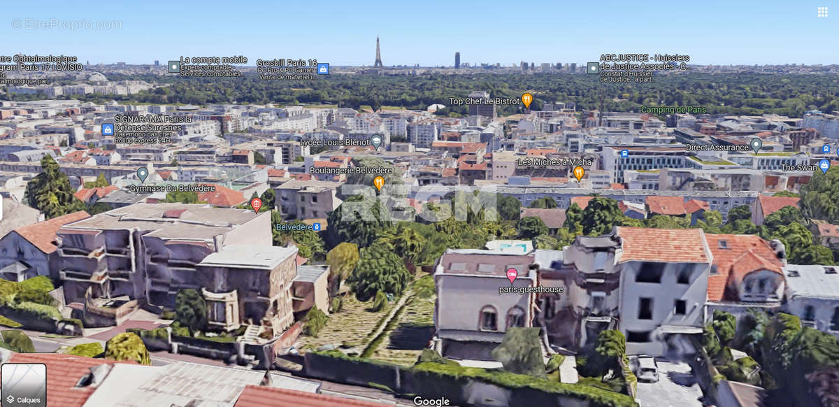 Terrain à SURESNES