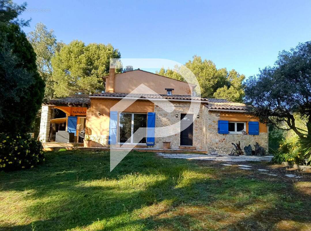 Maison à COLOMARS