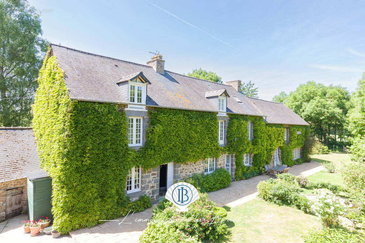 Maison à MINIAC-MORVAN