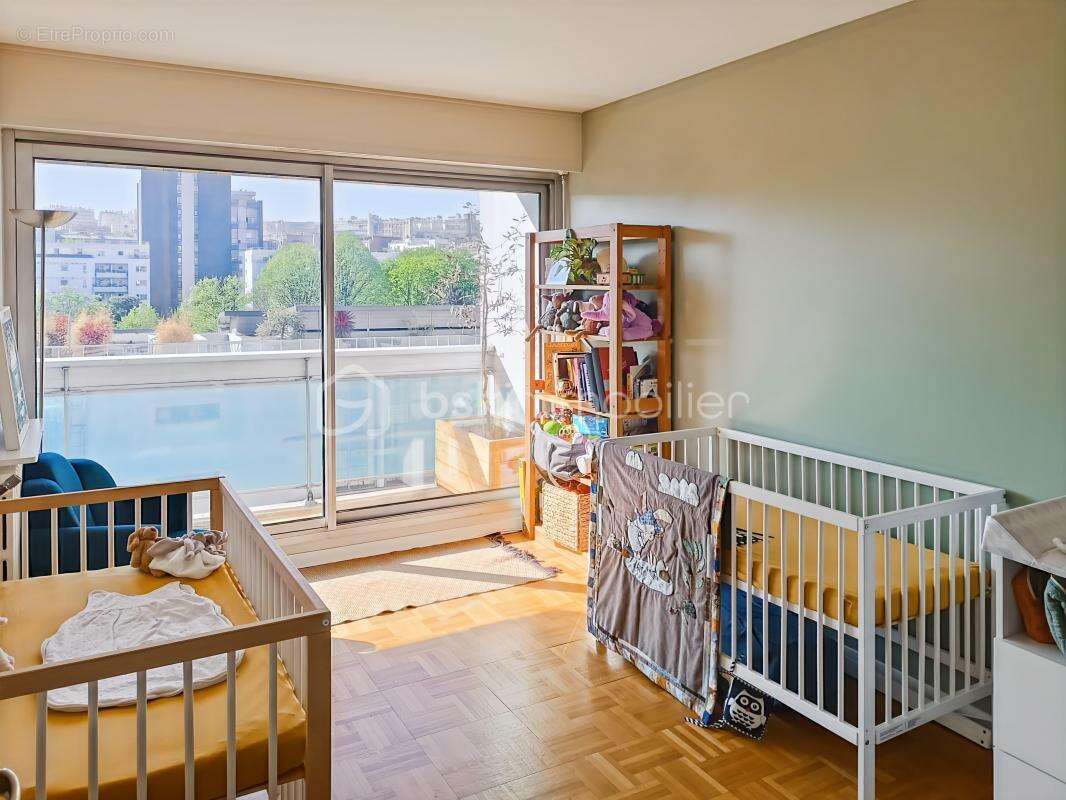 Appartement à PARIS-19E