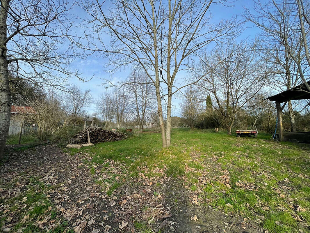 Autre à SAINTE-RADEGONDE