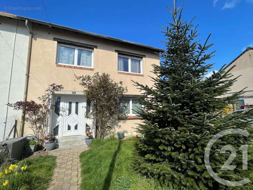 Maison à LE PLESSIS-BELLEVILLE