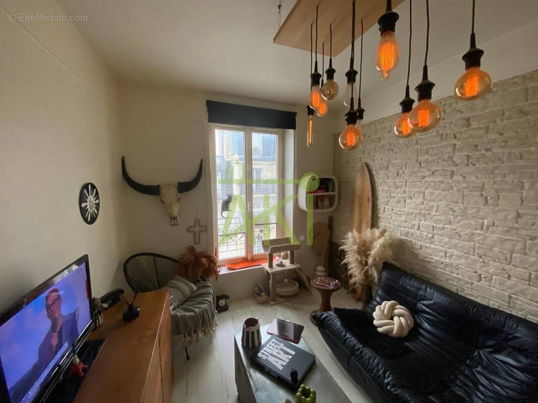 Appartement à PARIS-18E