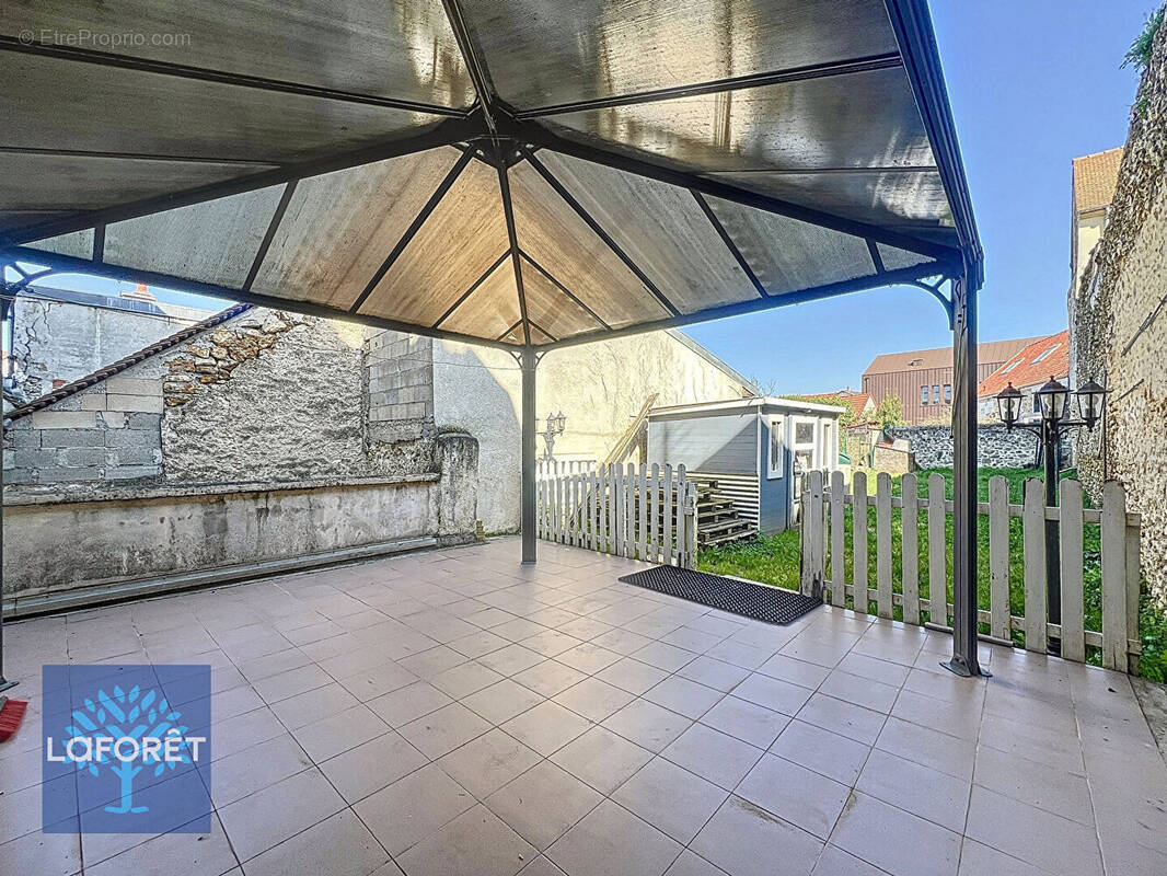 Appartement à MENNECY