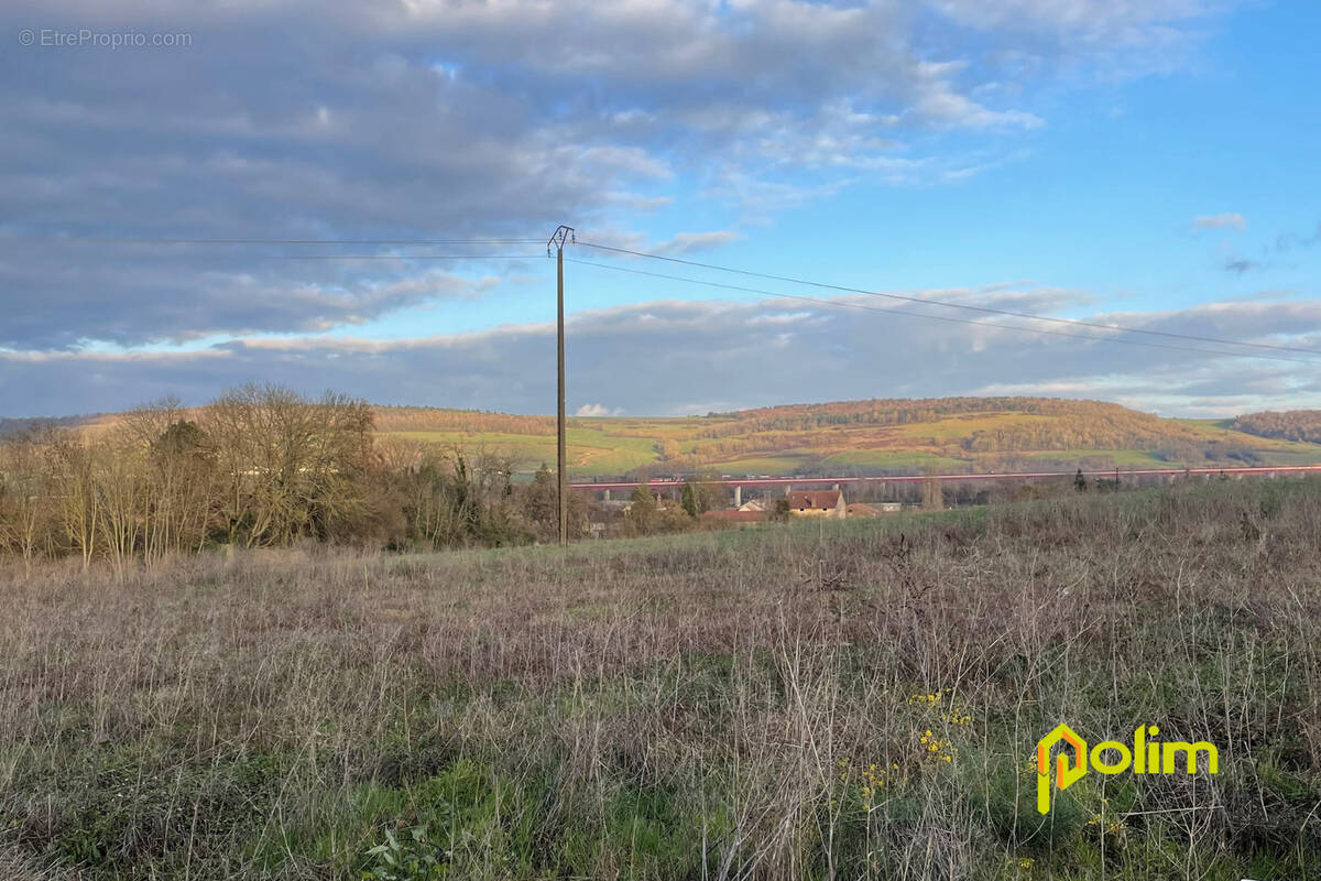 Terrain à VANDIERES