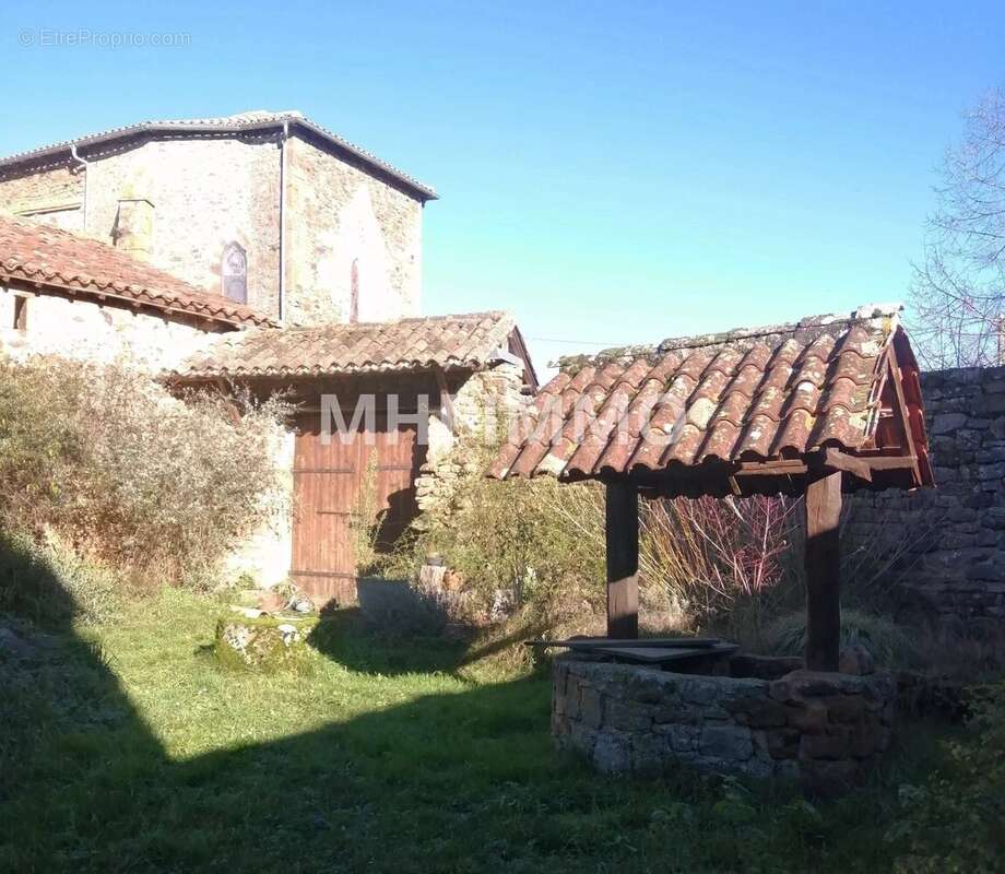 Maison à LAGUEPIE