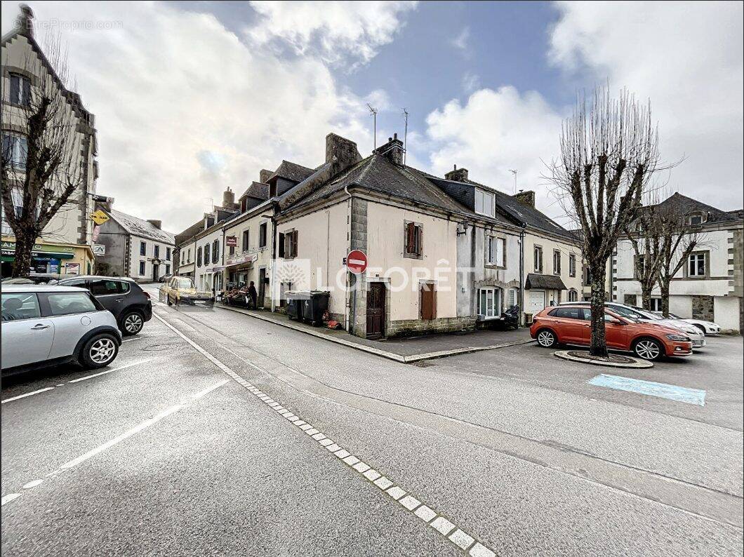 Maison à ELLIANT