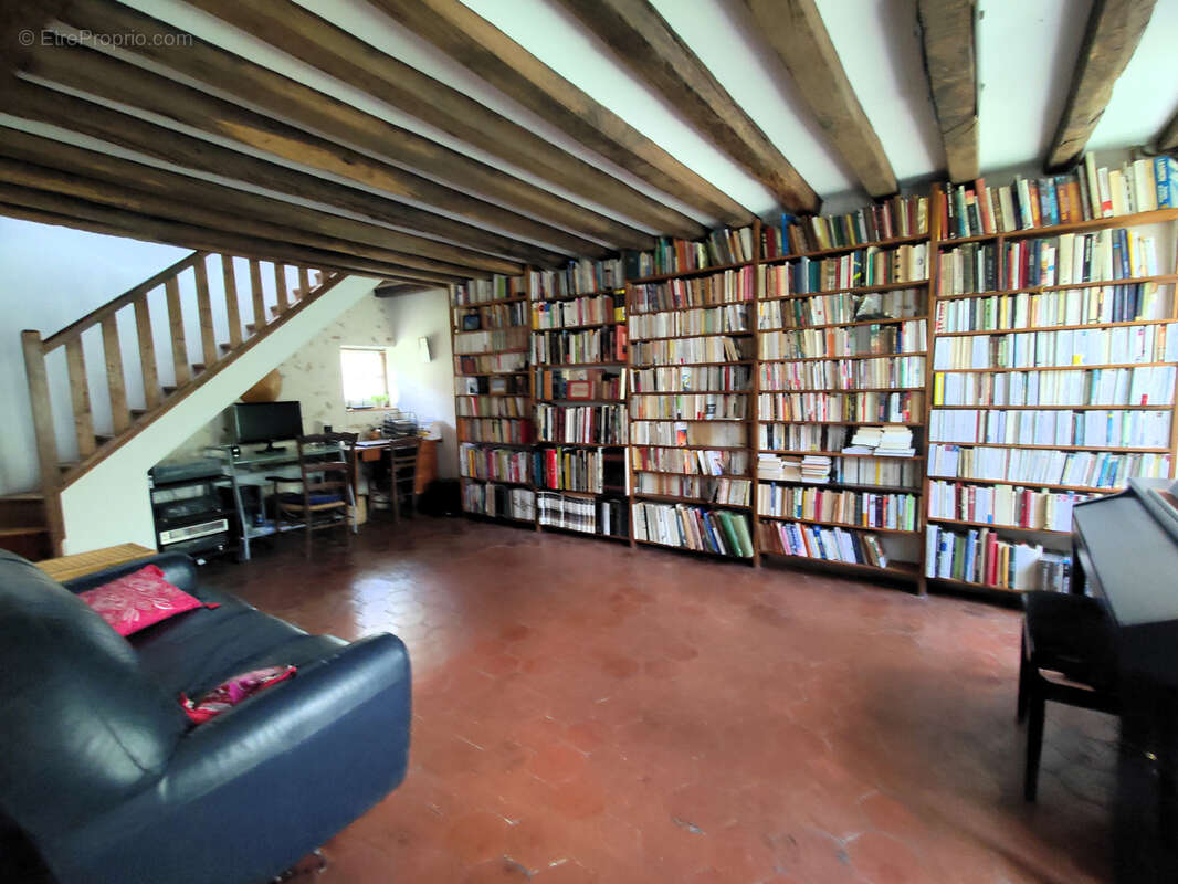 Maison à LIMOURS
