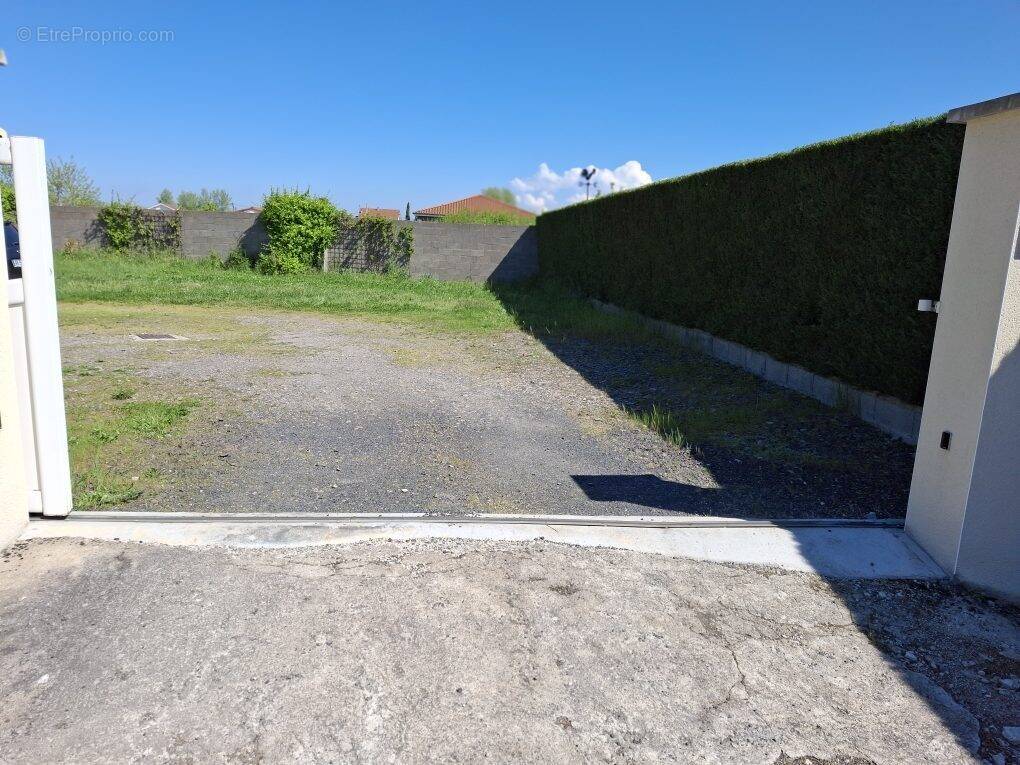 Terrain à BONSON