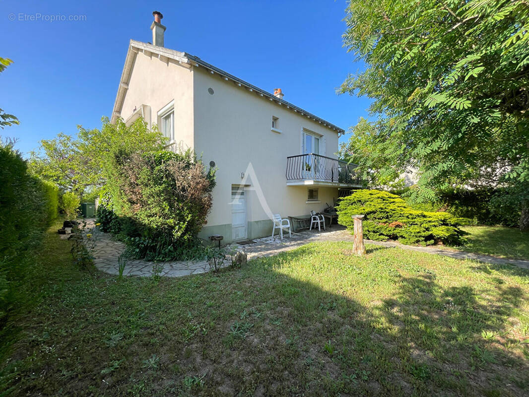 Maison à ROCHECORBON