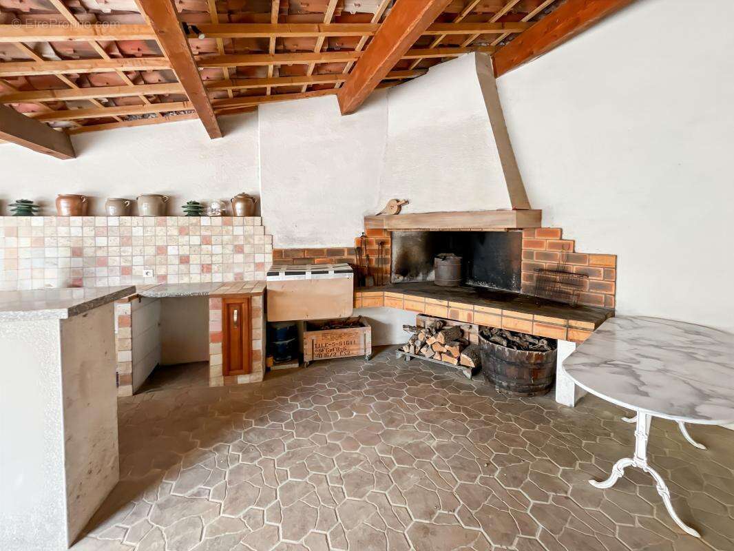 Maison à QUARANTE