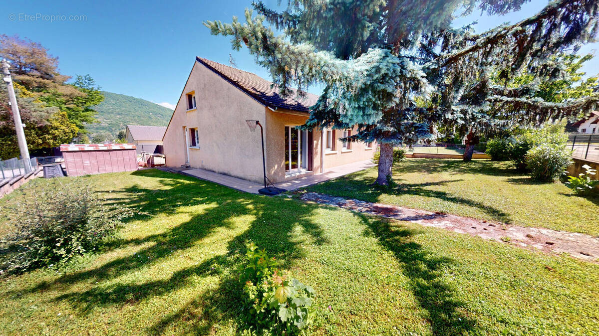 Maison à LAGNIEU