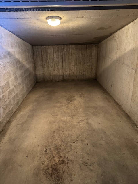 Parking à LYON-7E