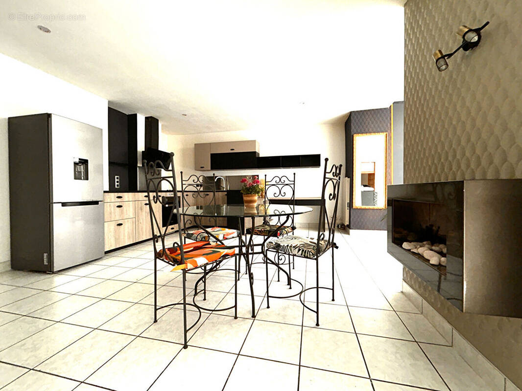 Appartement à AIX-LES-BAINS