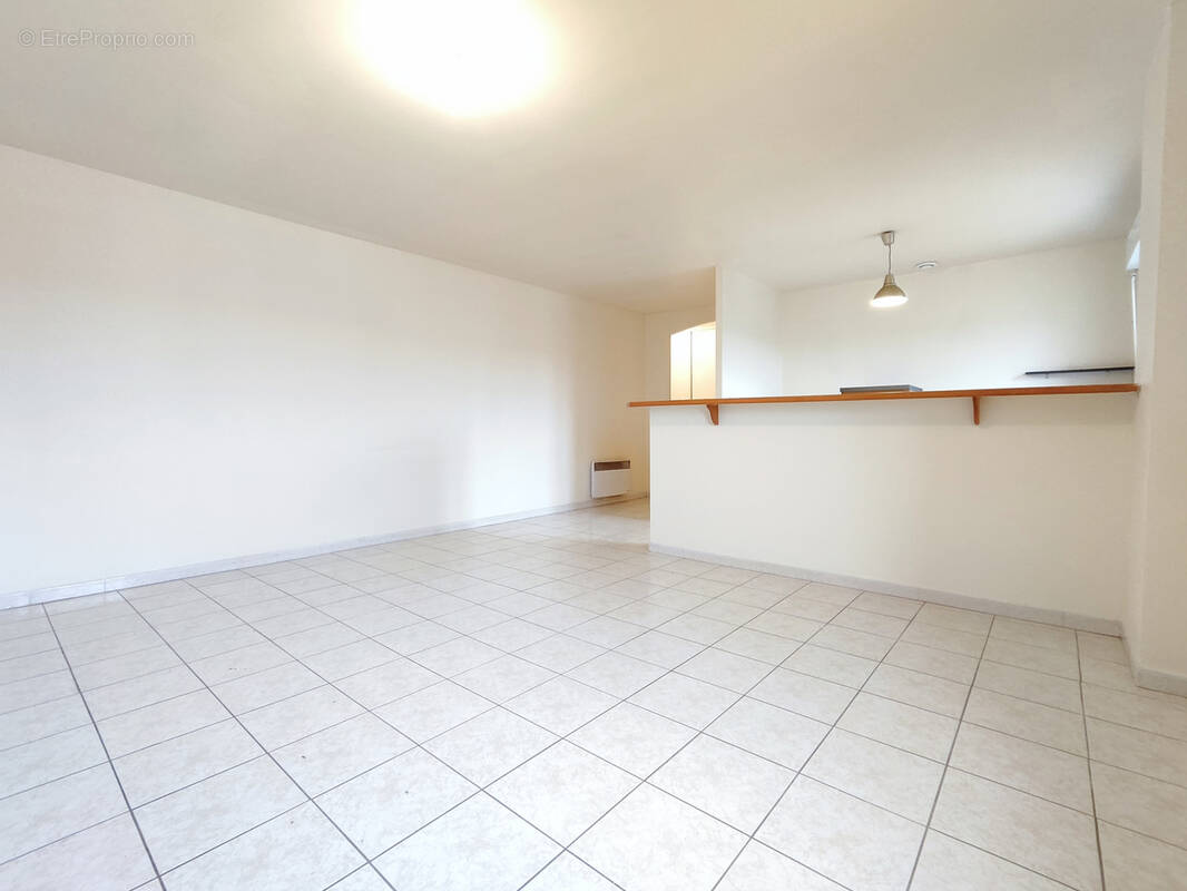 Appartement à SORGUES