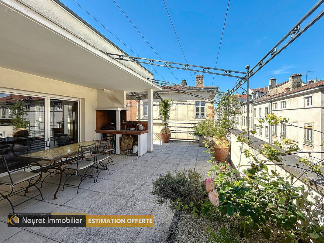 Appartement à LYON-7E