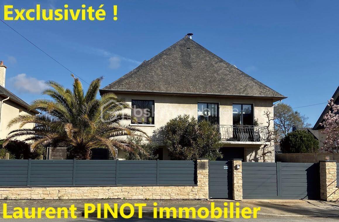 Maison à MONTGERMONT