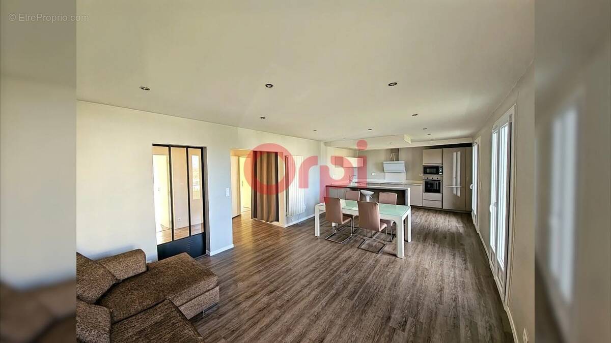 Appartement à CHAMBOURCY