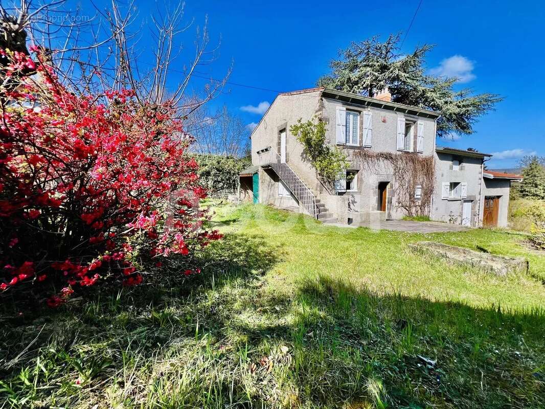 Maison à CLERMONT-FERRAND