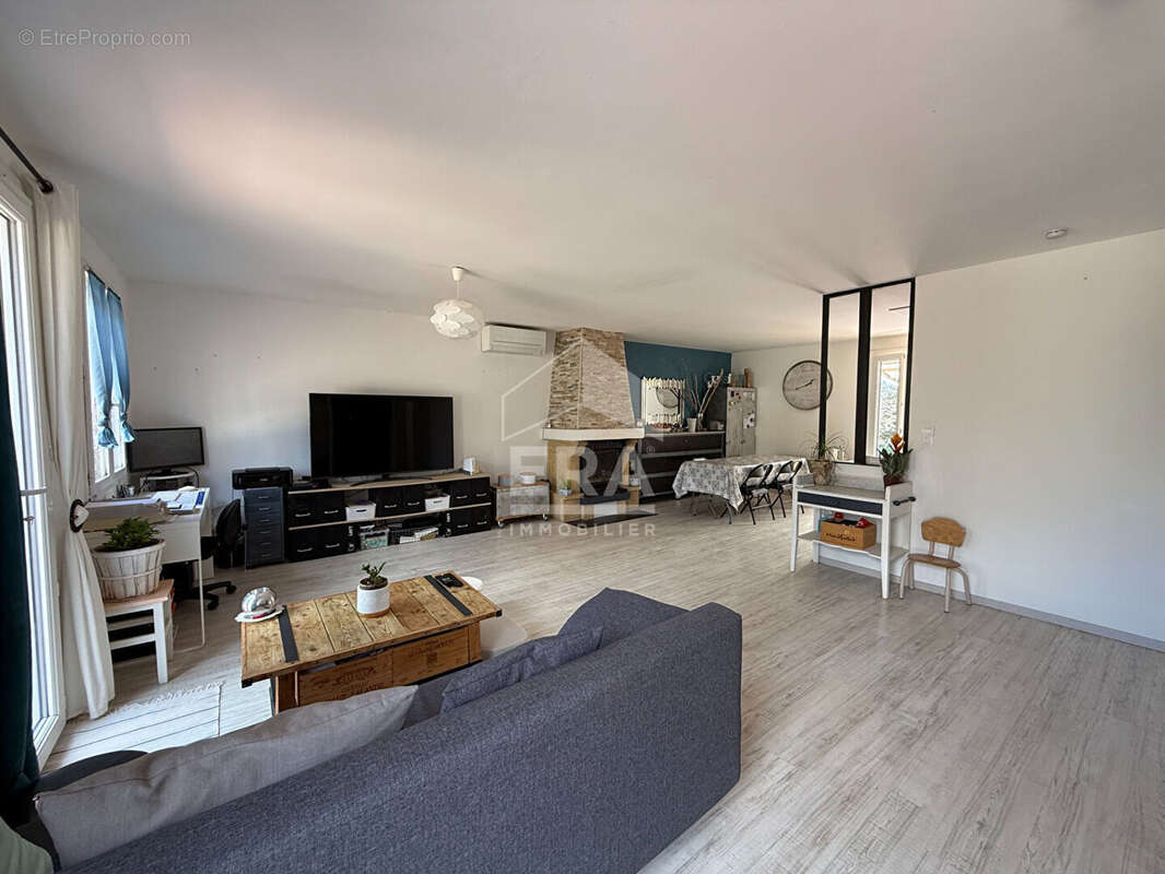 Maison à SAINT-MAXIMIN-LA-SAINTE-BAUME
